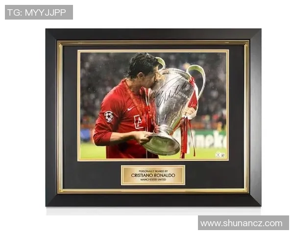 全球知名足球巨星亲笔签名珍藏魅力与价值深度揭秘