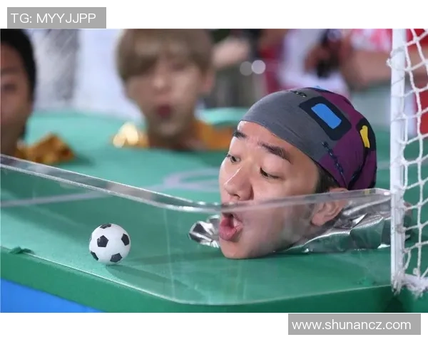 足球巨星奔跑的瞬间展现速度与激情 技巧与力量的完美结合