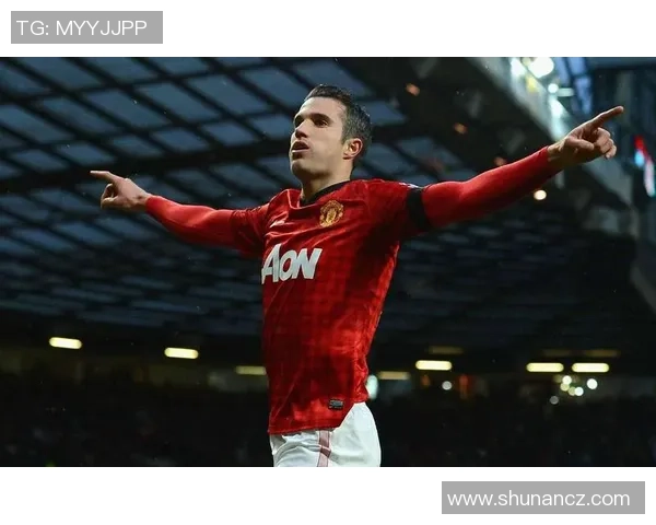 足球巨星背后的无奈与挣扎:光环下的孤独与压力